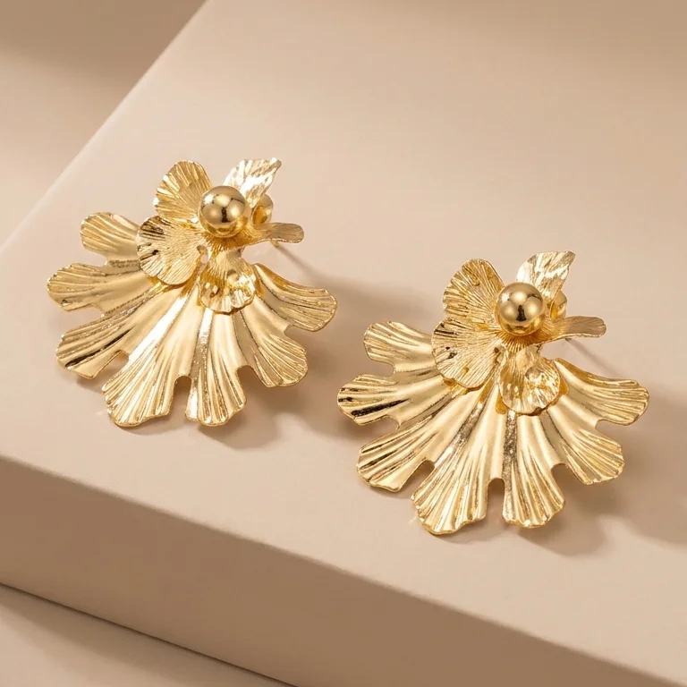 Are. Arete Flor Martillada Rodio 5 Cm - ARG792