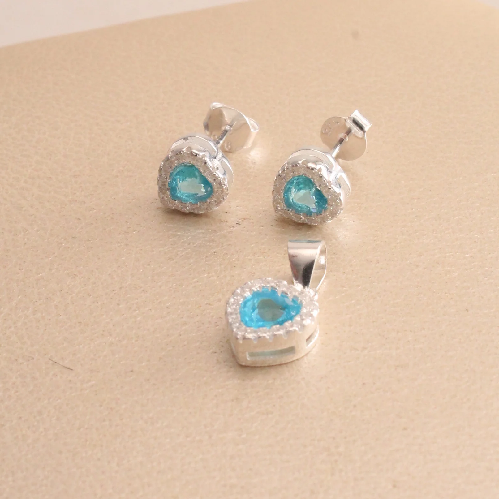 Dij. y topos corazon circon plata 0,9cm - DPS173